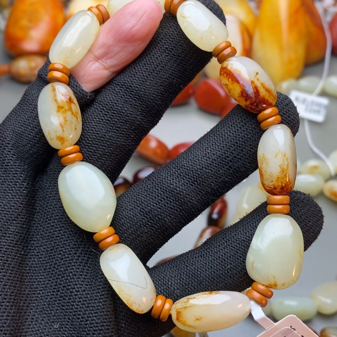 和田玉未镶嵌手链