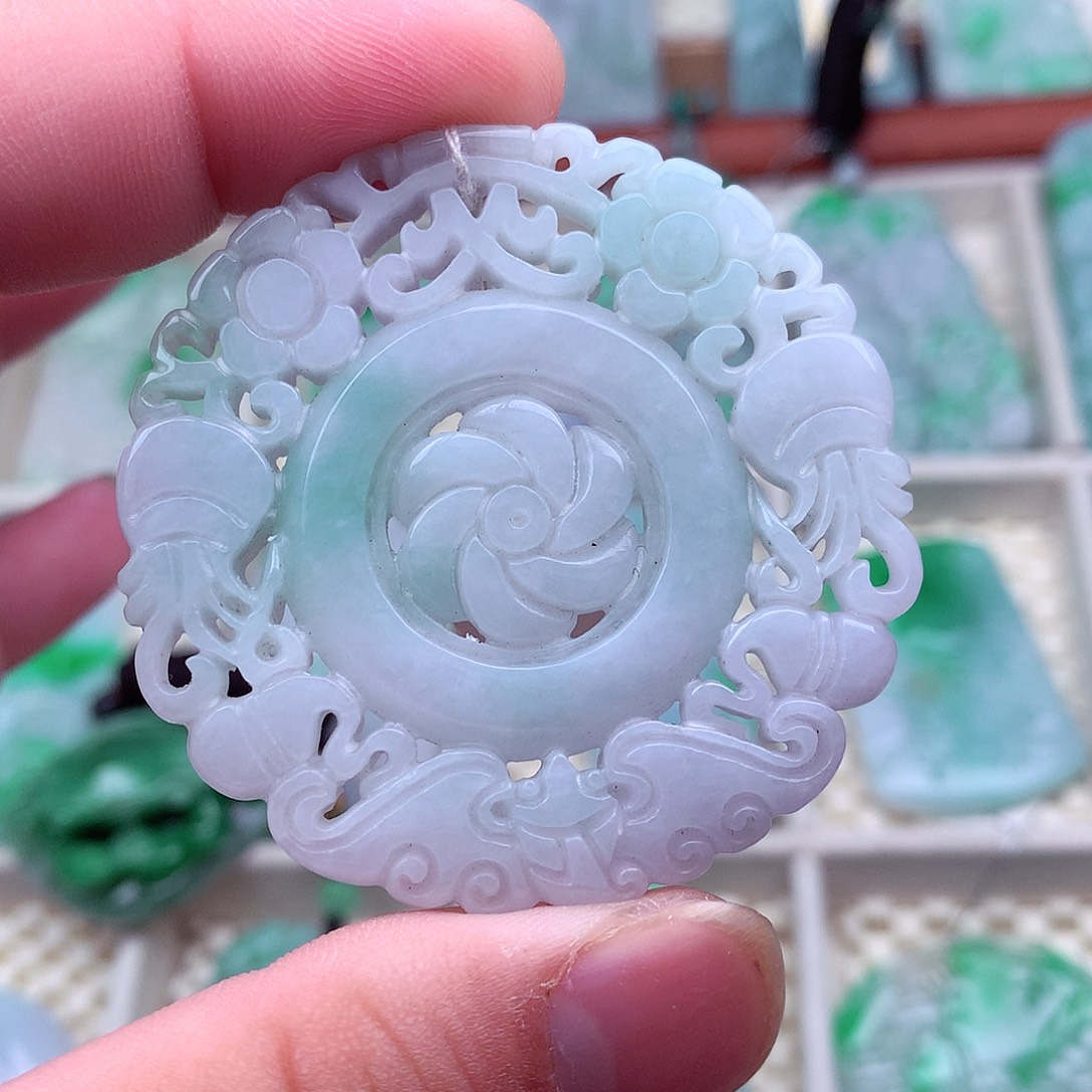 翡翠未镶嵌吊坠(不含链)