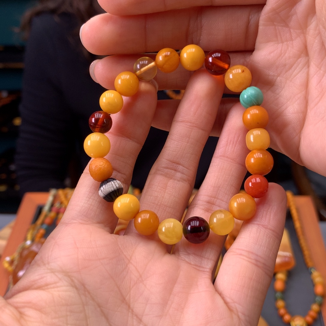 琥珀未镶嵌手串微瑕