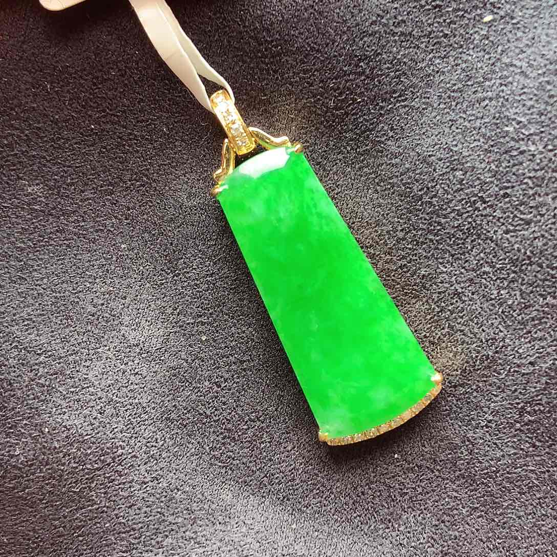 翡翠颈饰18K金镶嵌上新