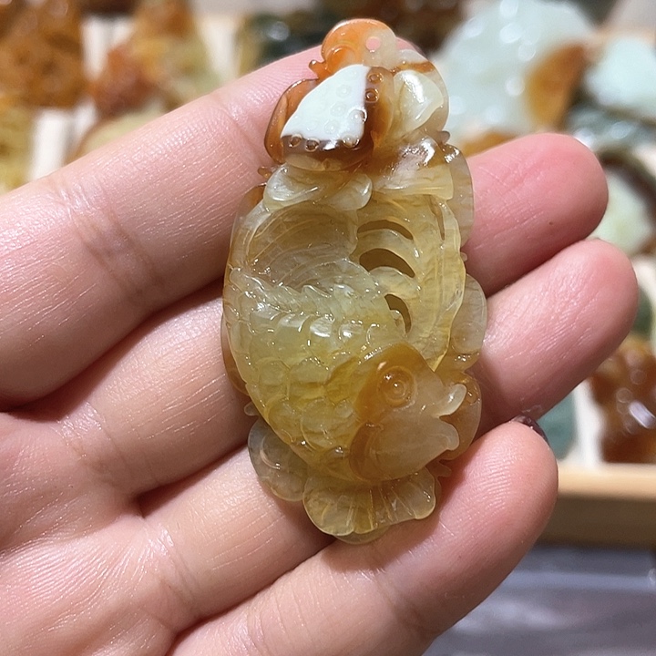 岫玉吊坠(赠链)未镶嵌