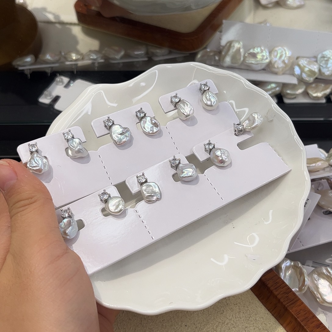 合金淡水珍珠耳饰