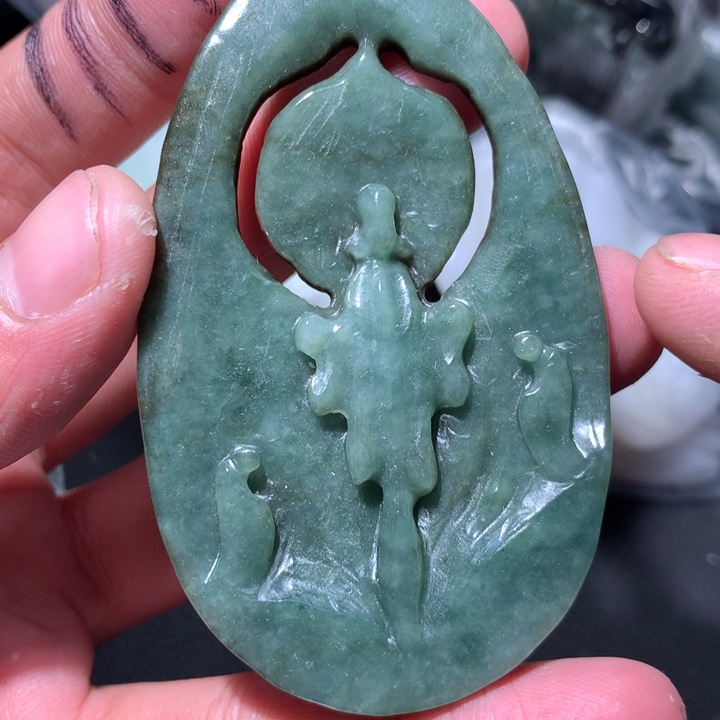 翡翠未镶嵌颈饰保真天然a货翡翠