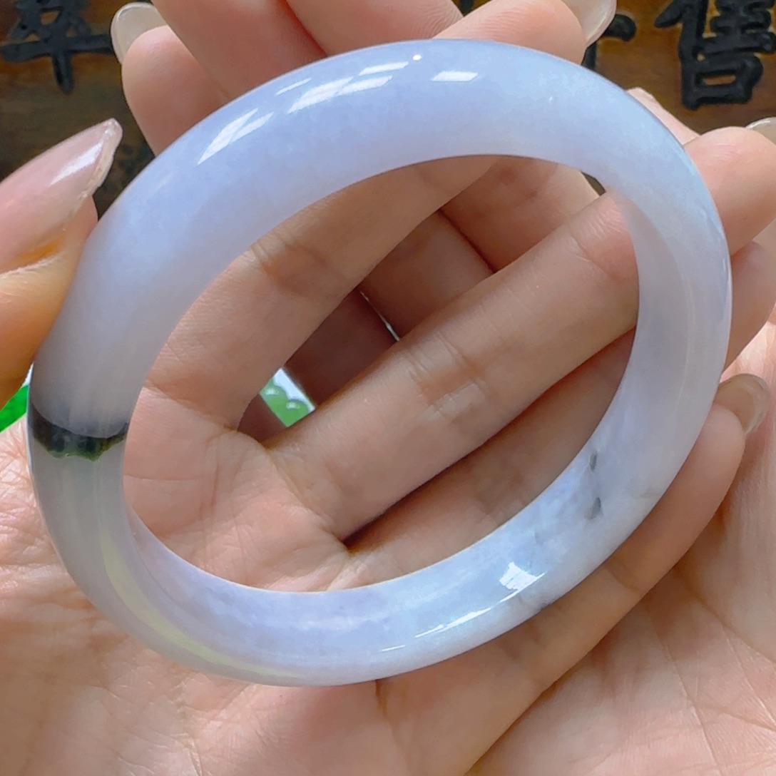 翡翠手镯未镶嵌翡翠240