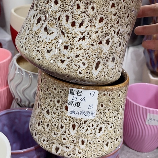 多肉绿植陶瓷花盆9.9包邮，有孔