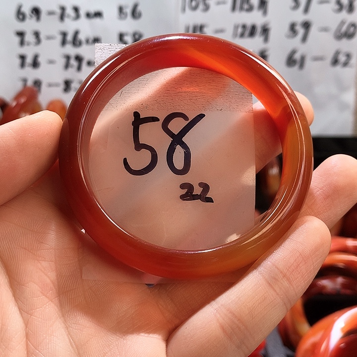 玛瑙/玉髓手镯未镶嵌