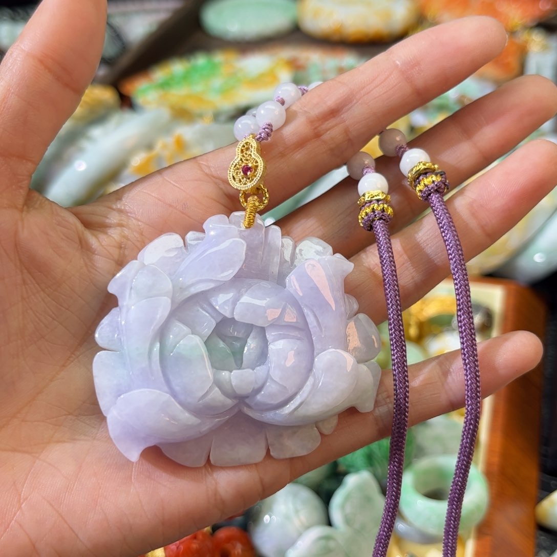 翡翠颈饰未镶嵌待编款