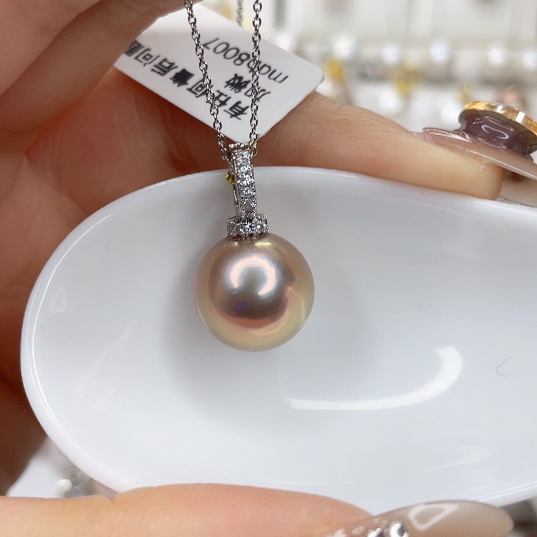 淡水珍珠吊坠(赠链)未镶嵌