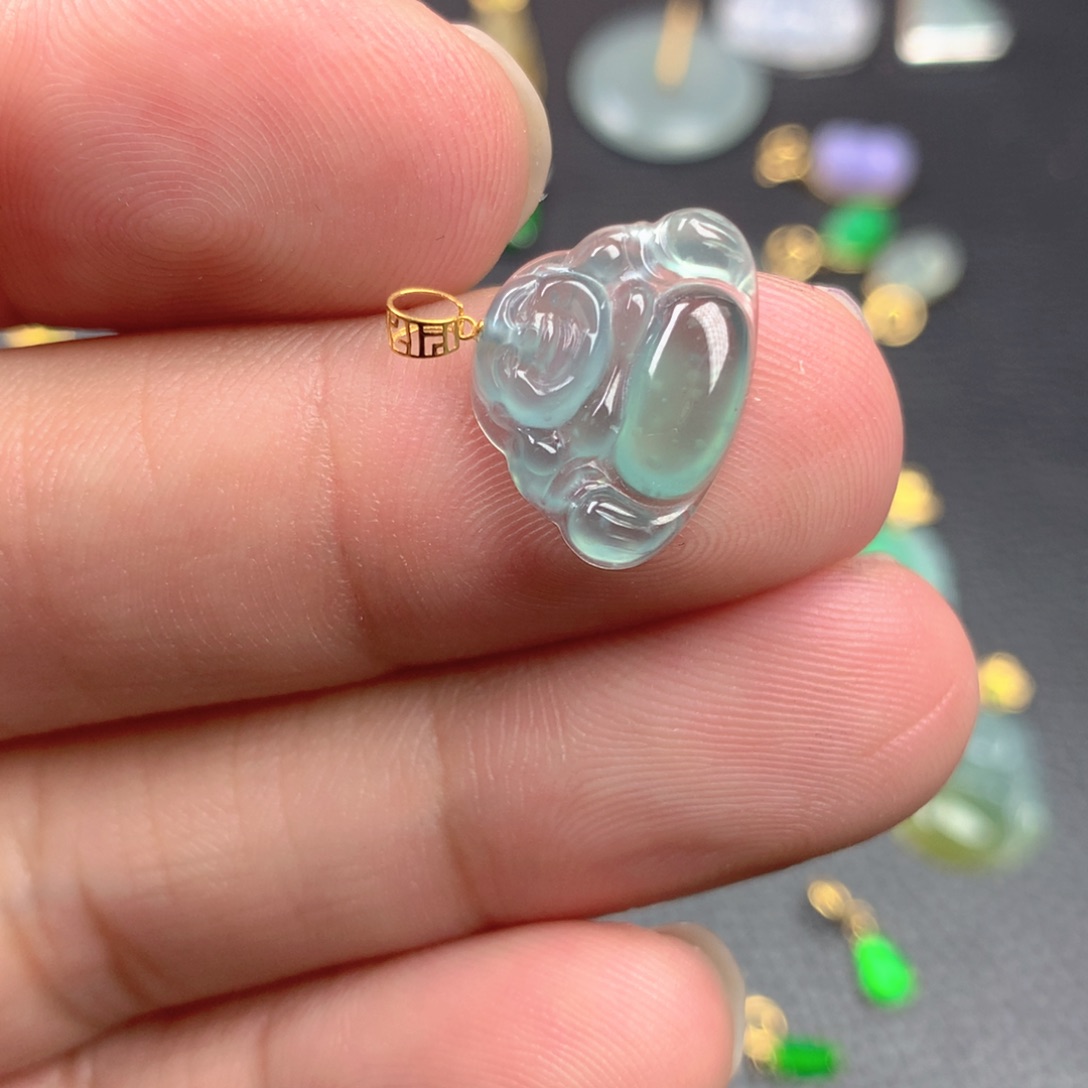 【闪购商品】颈饰18K金镶嵌翡翠翡翠