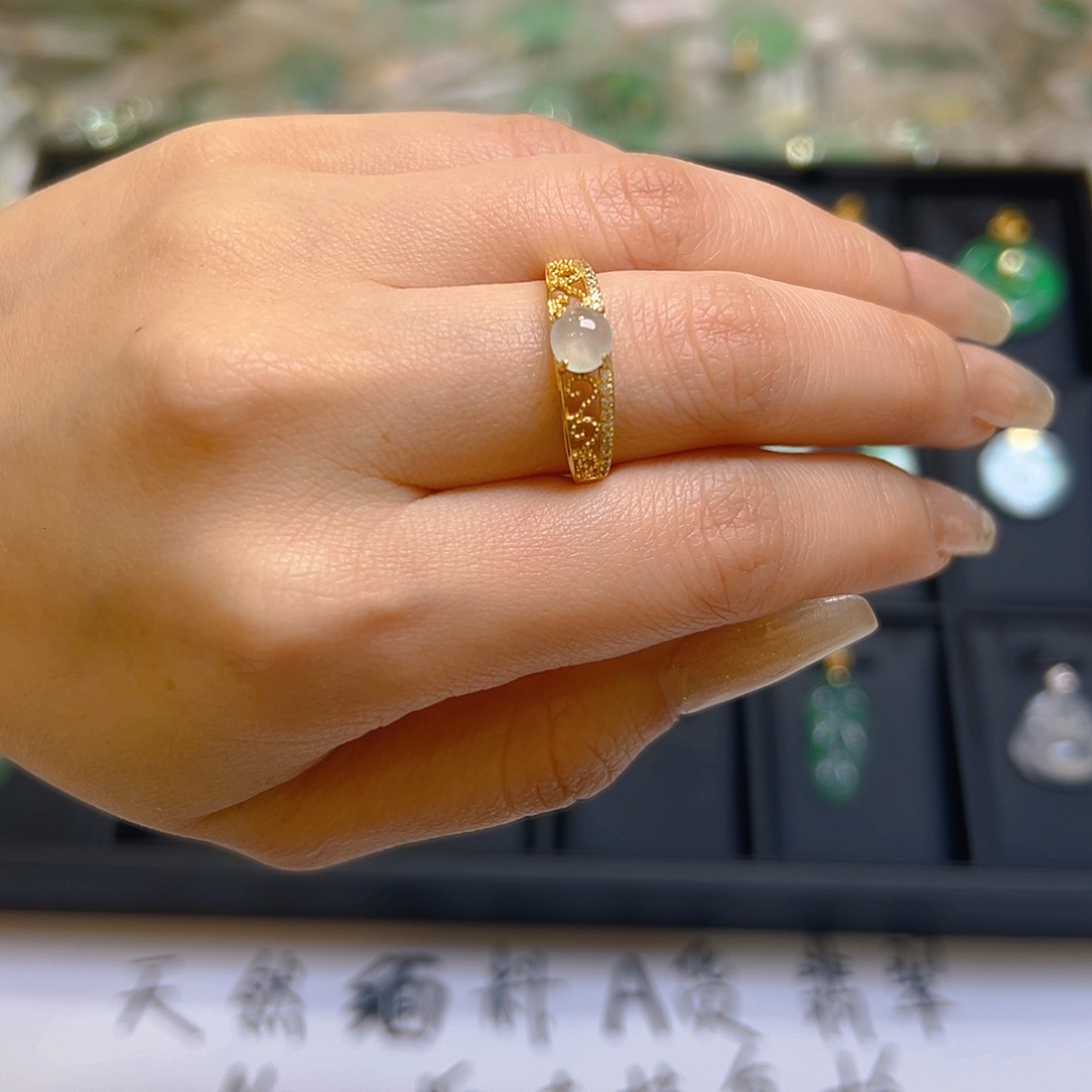 翡翠吊坠(不含链)银S925镶嵌翡翠