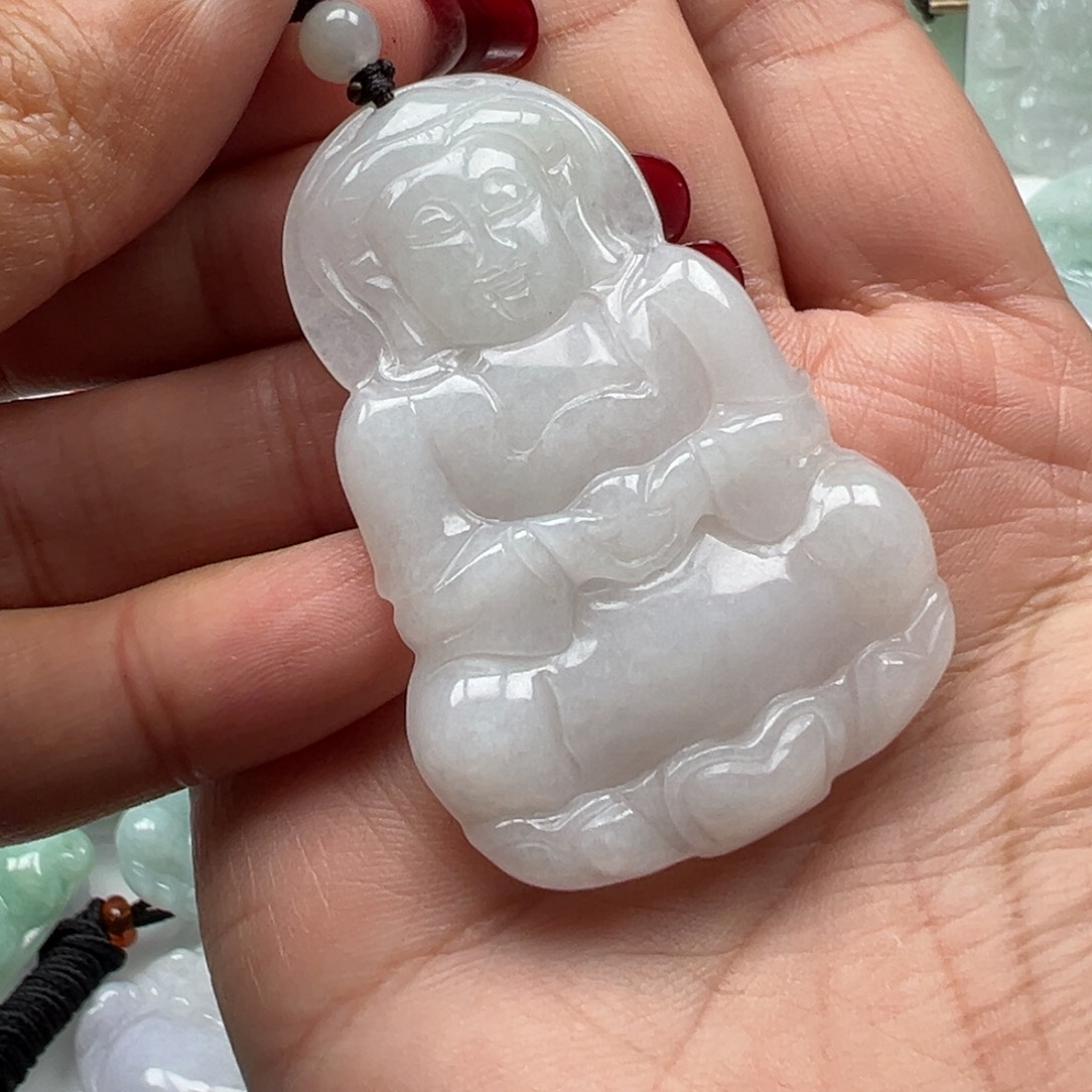 翡翠颈饰未镶嵌观音