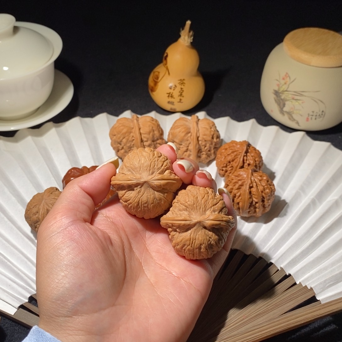 文玩核桃吊坠乾隆磨40