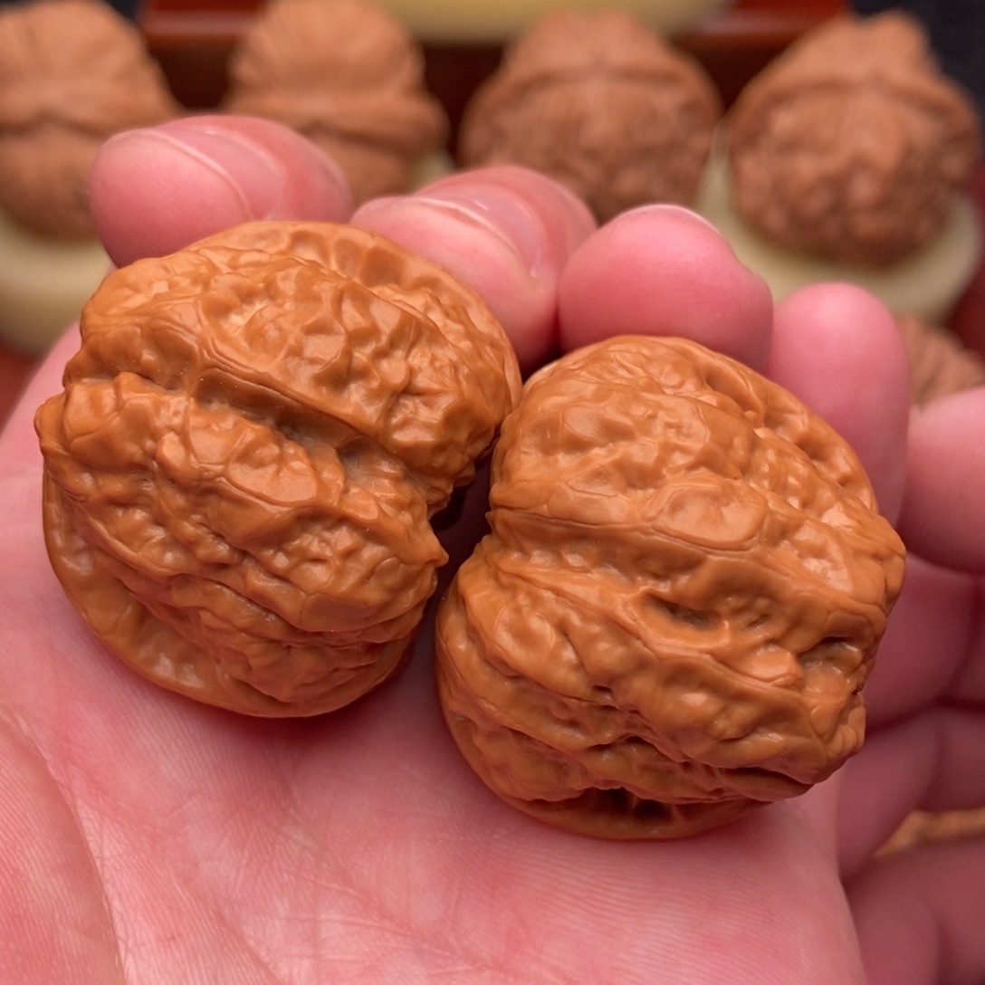 桃核把件四开背水晶肌肉蛙37