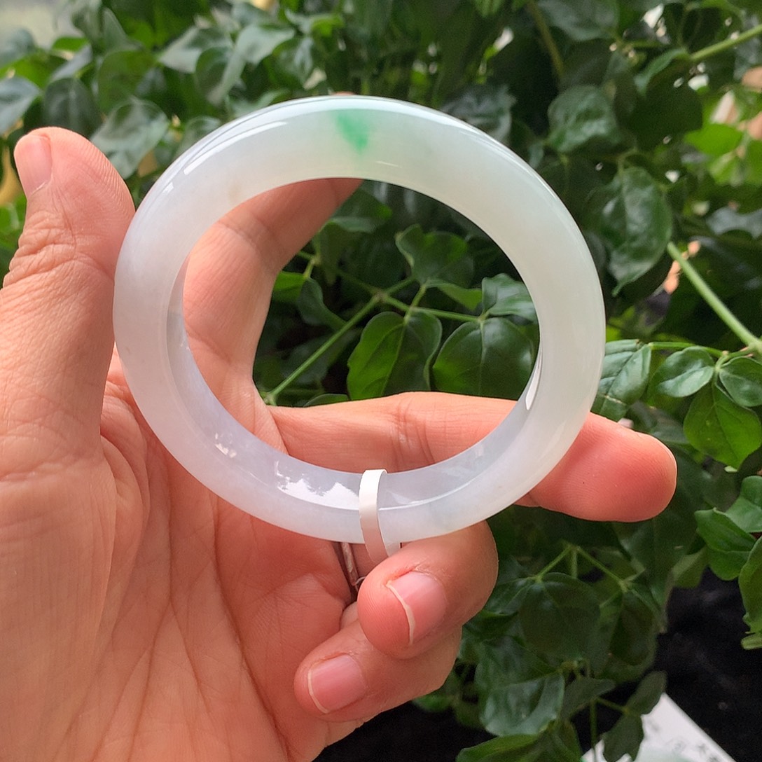 Q***n翡翠未镶嵌手镯2号