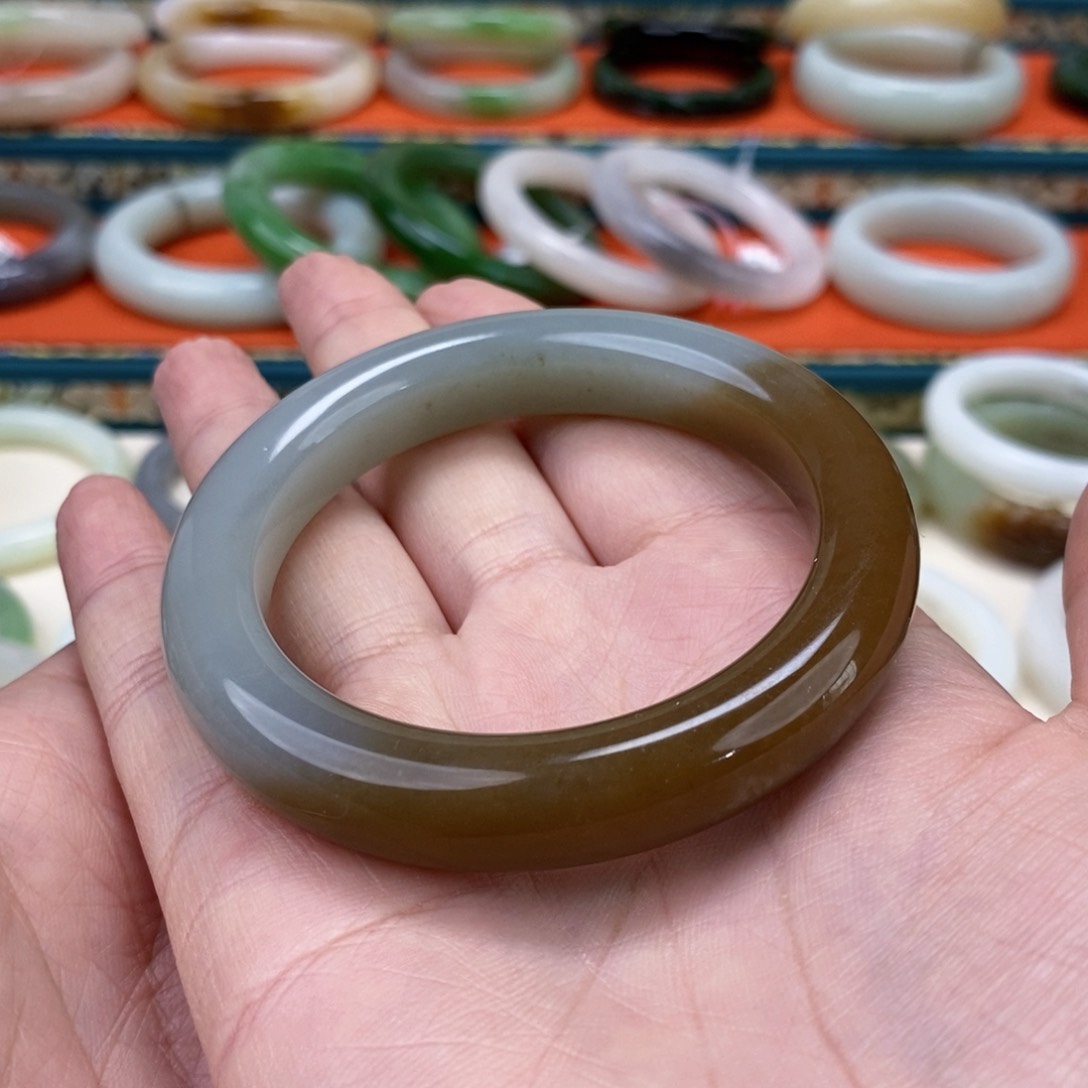 和田玉手镯未镶嵌F****r