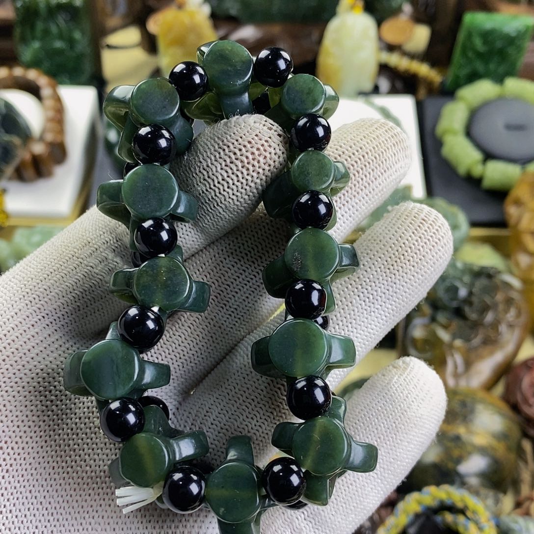 岫岩河磨玉（透闪石质玉）手串未镶嵌