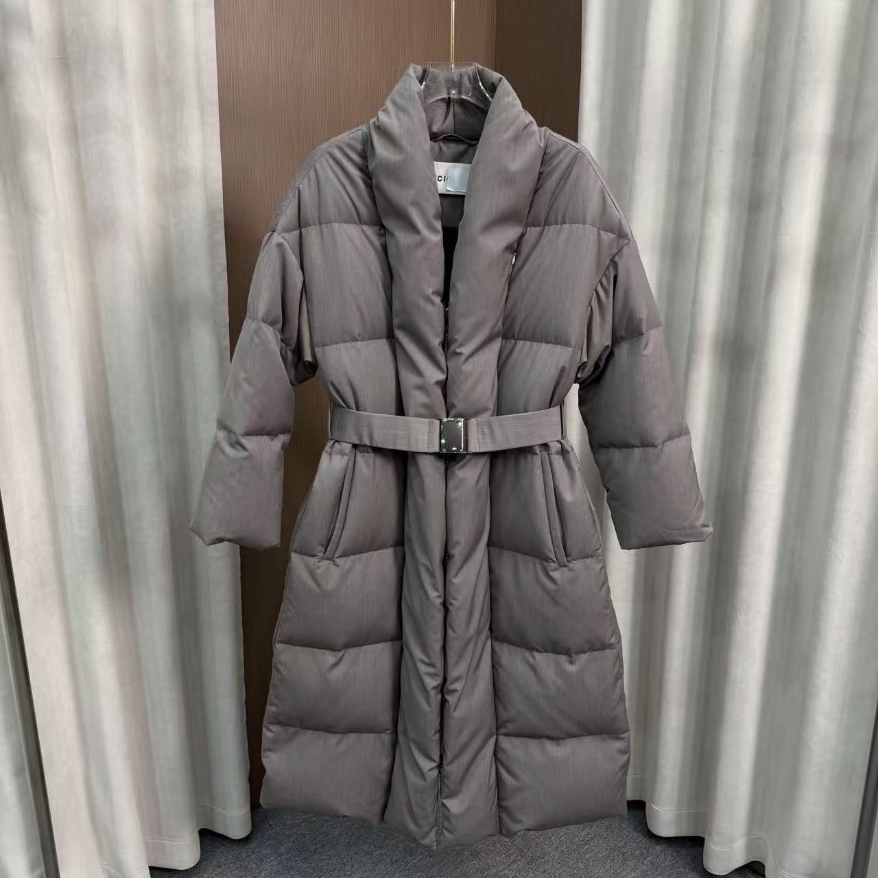 BY 3689冬季新款气质加厚保暖鹅绒羽绒服