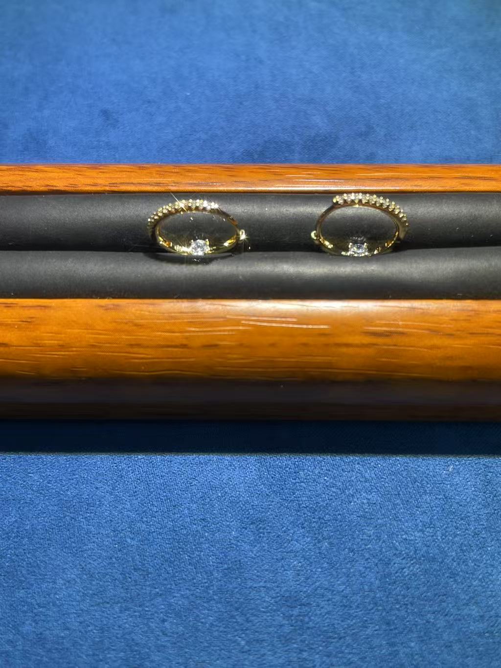 a928玫色满镶耳扣多样性发货