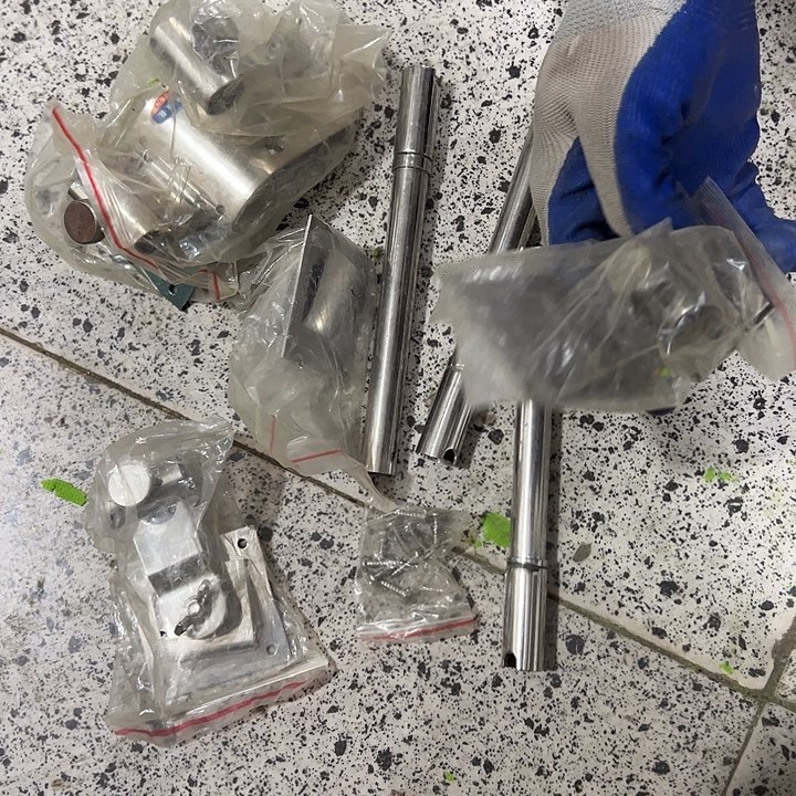 一堆钓箱配件不锈钢的