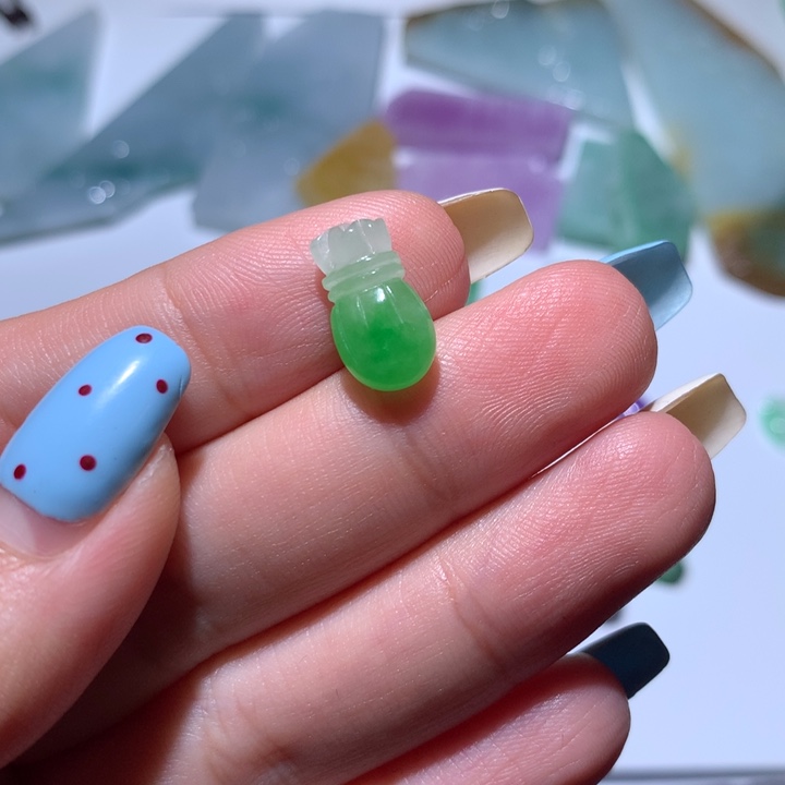 翡翠未镶嵌颈饰无镶嵌23