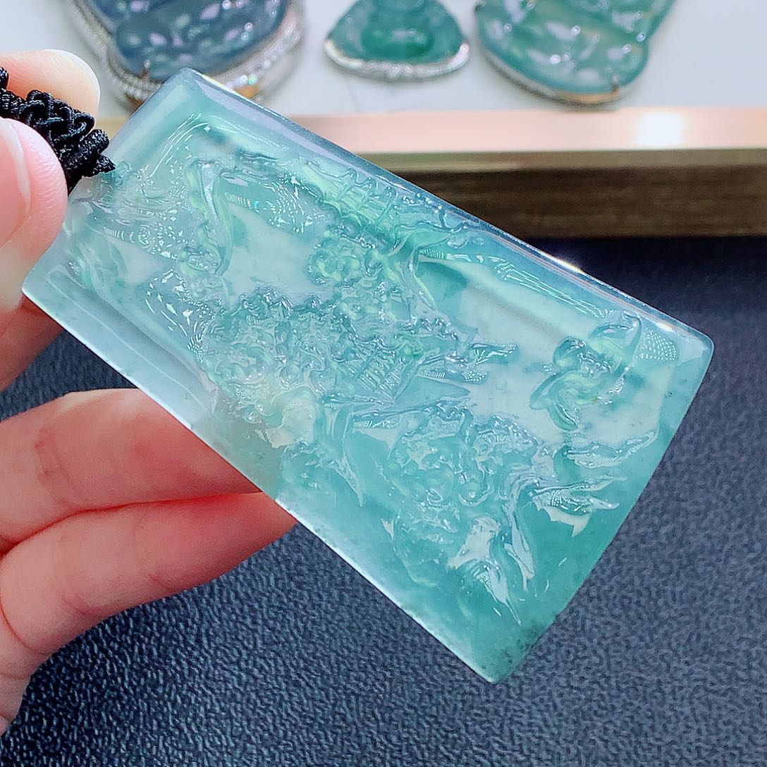 翡翠未镶嵌颈饰翡翠