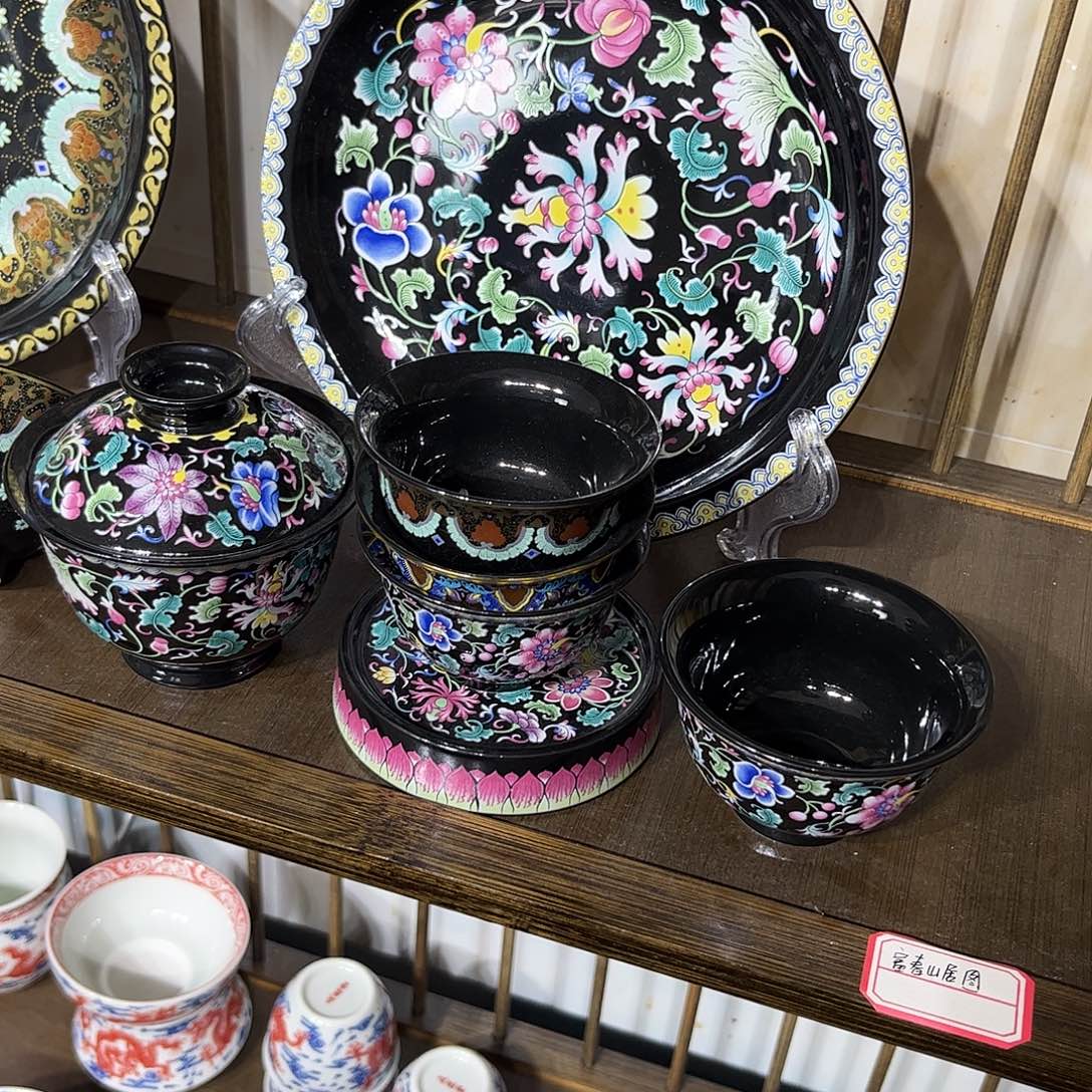 西***徒景德镇陶瓷艺术品