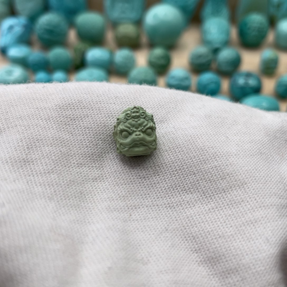 绿松石绿松石菜籽黄大鹏未镶嵌