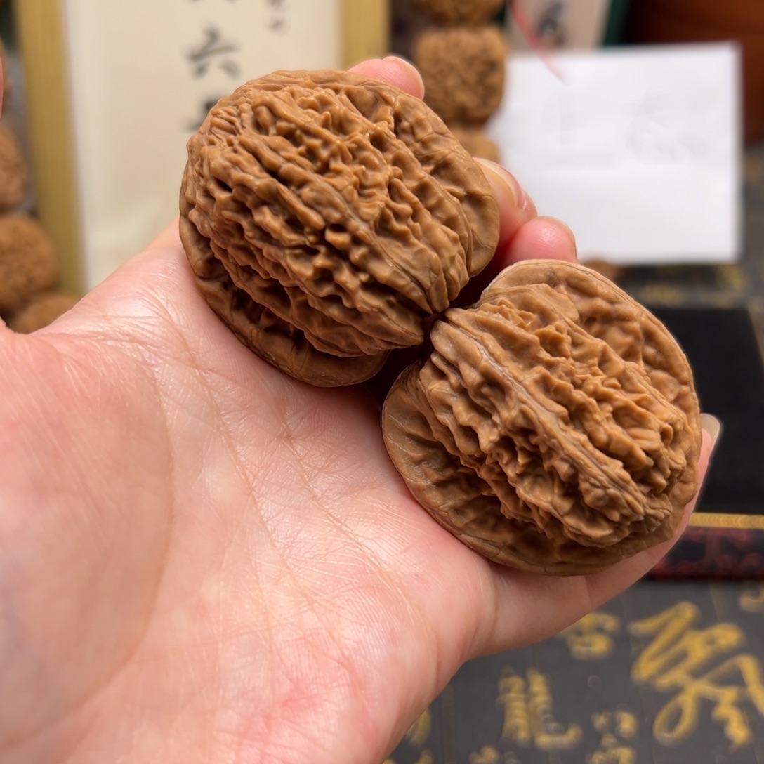 文玩核桃把件42四座楼