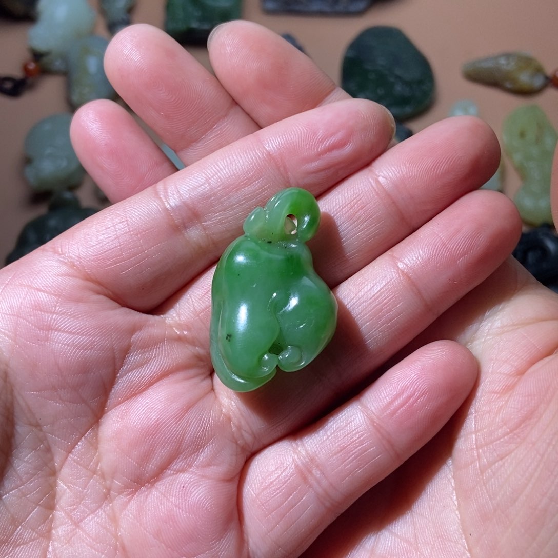 和田玉颈饰未镶嵌秋****色定制