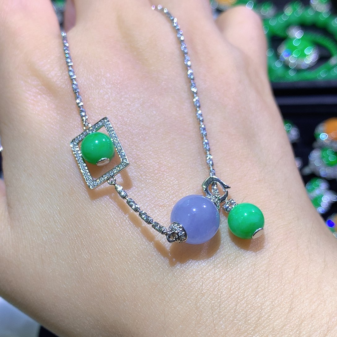 翡翠18K金镶嵌颈饰高冰双色珠珠颈链