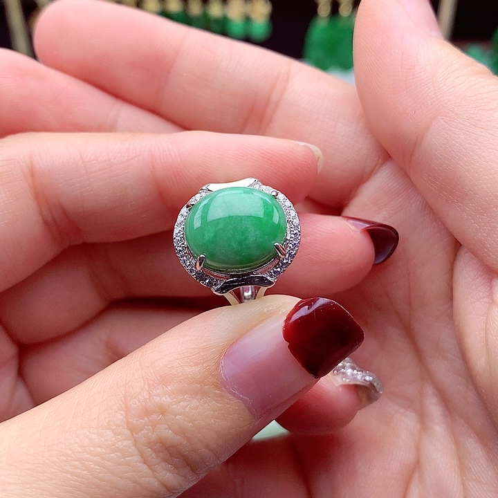 翡翠颈饰银S925镶嵌翡翠