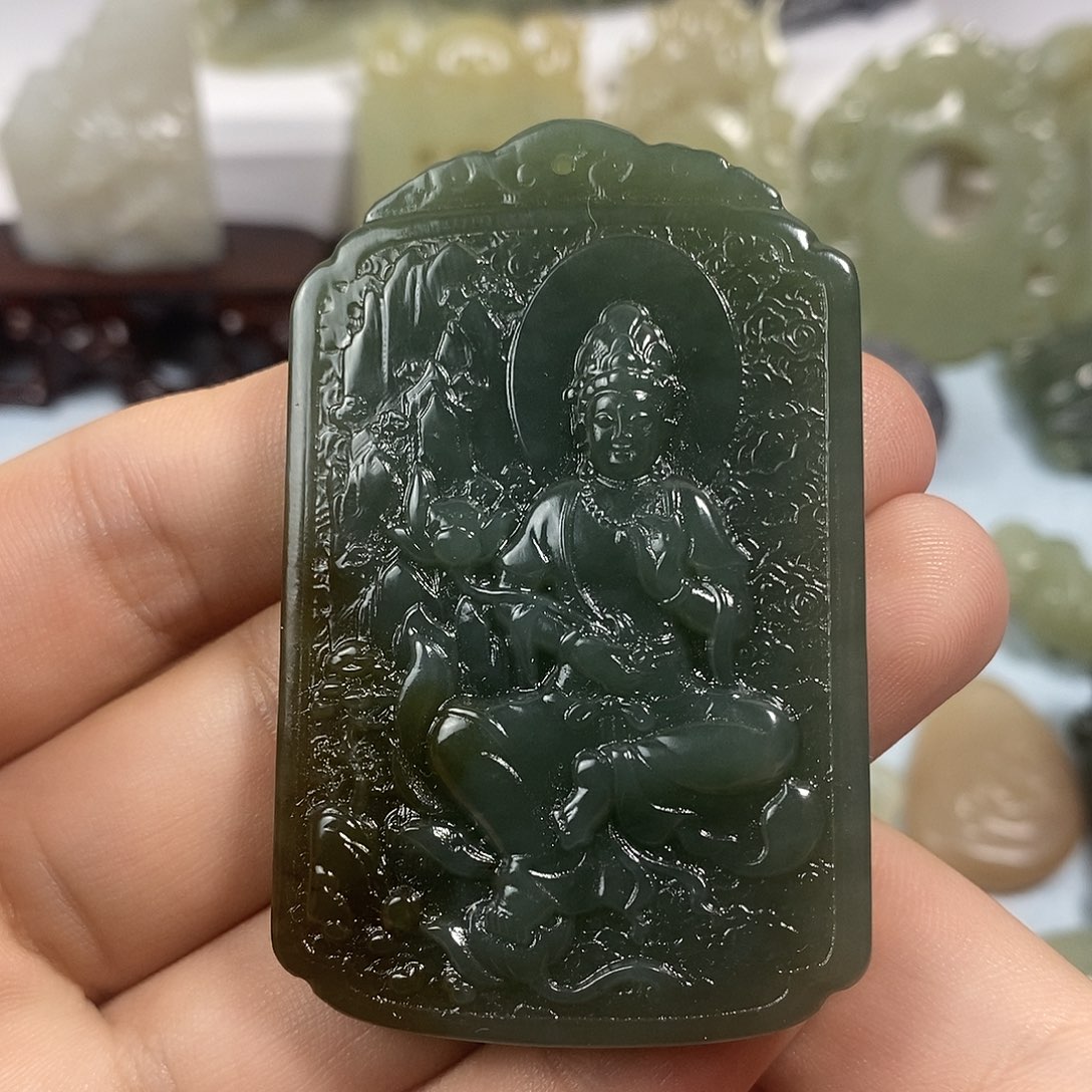 和田玉未镶嵌挂件