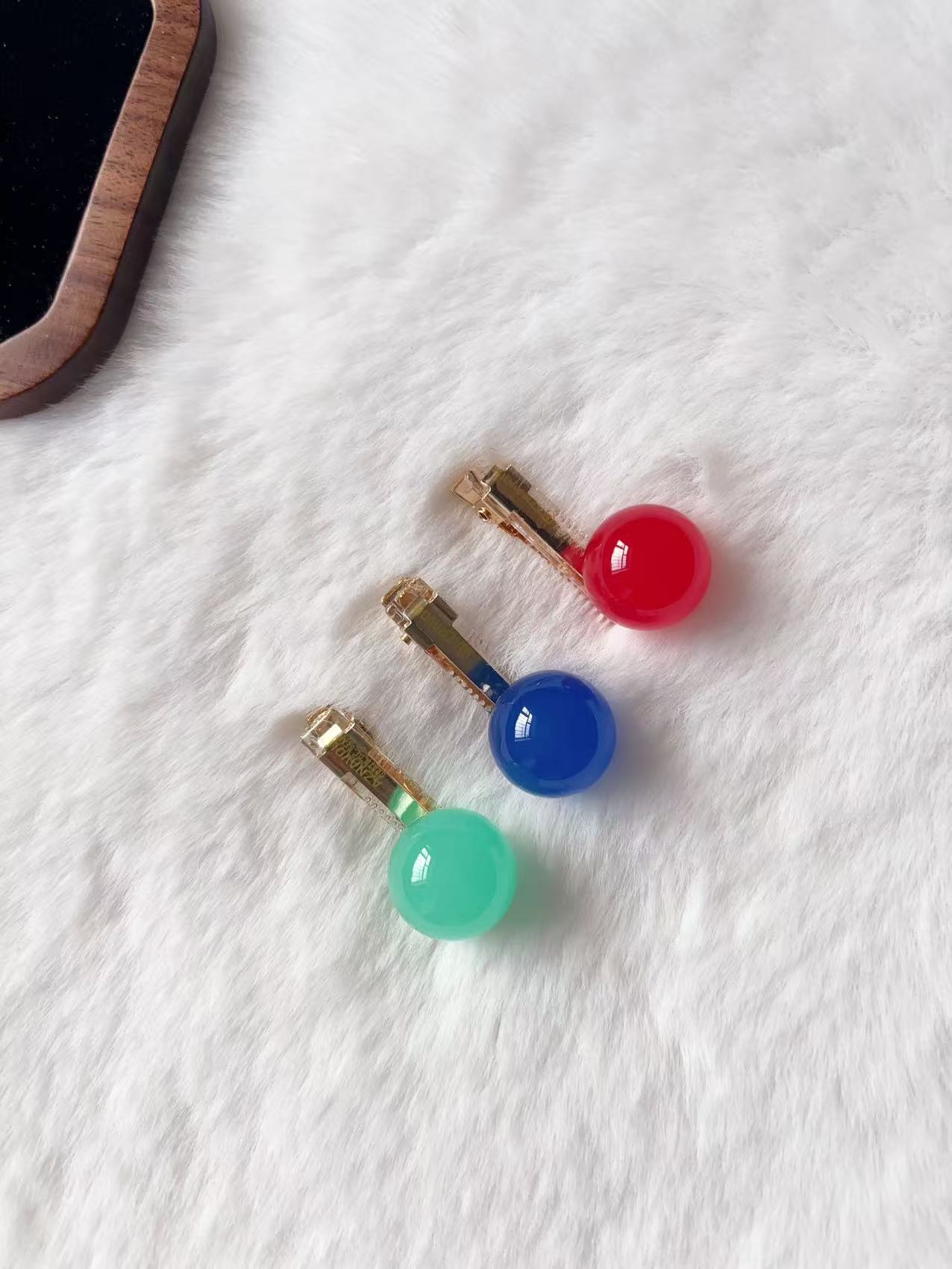 时尚彩色球球AZ发夹A634（默认官瑕）