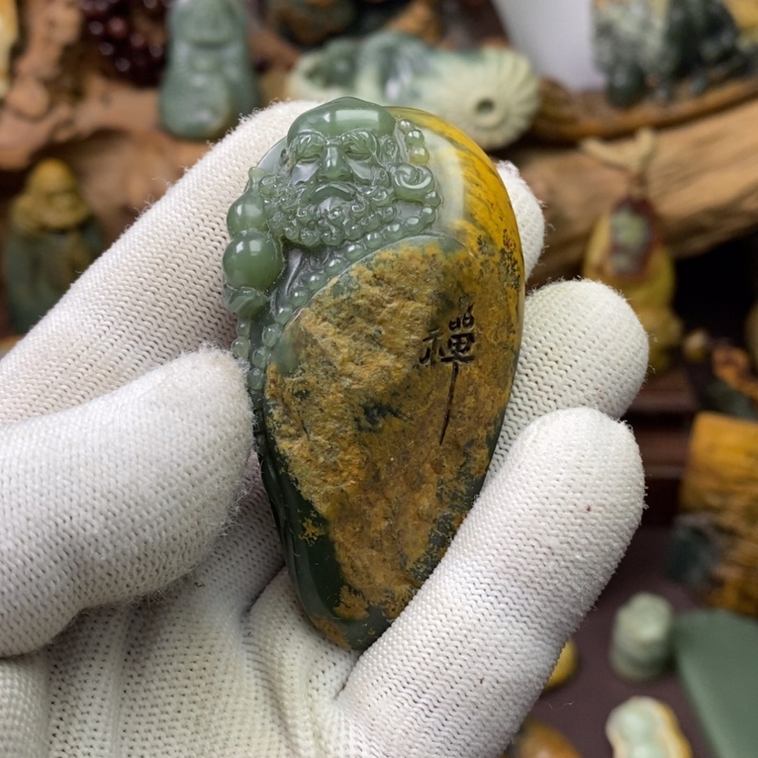 L***j岫岩河磨玉（透闪石质玉）未镶嵌手链