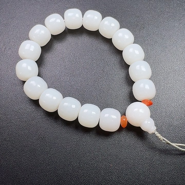 仁***仁和田玉未镶嵌挂件