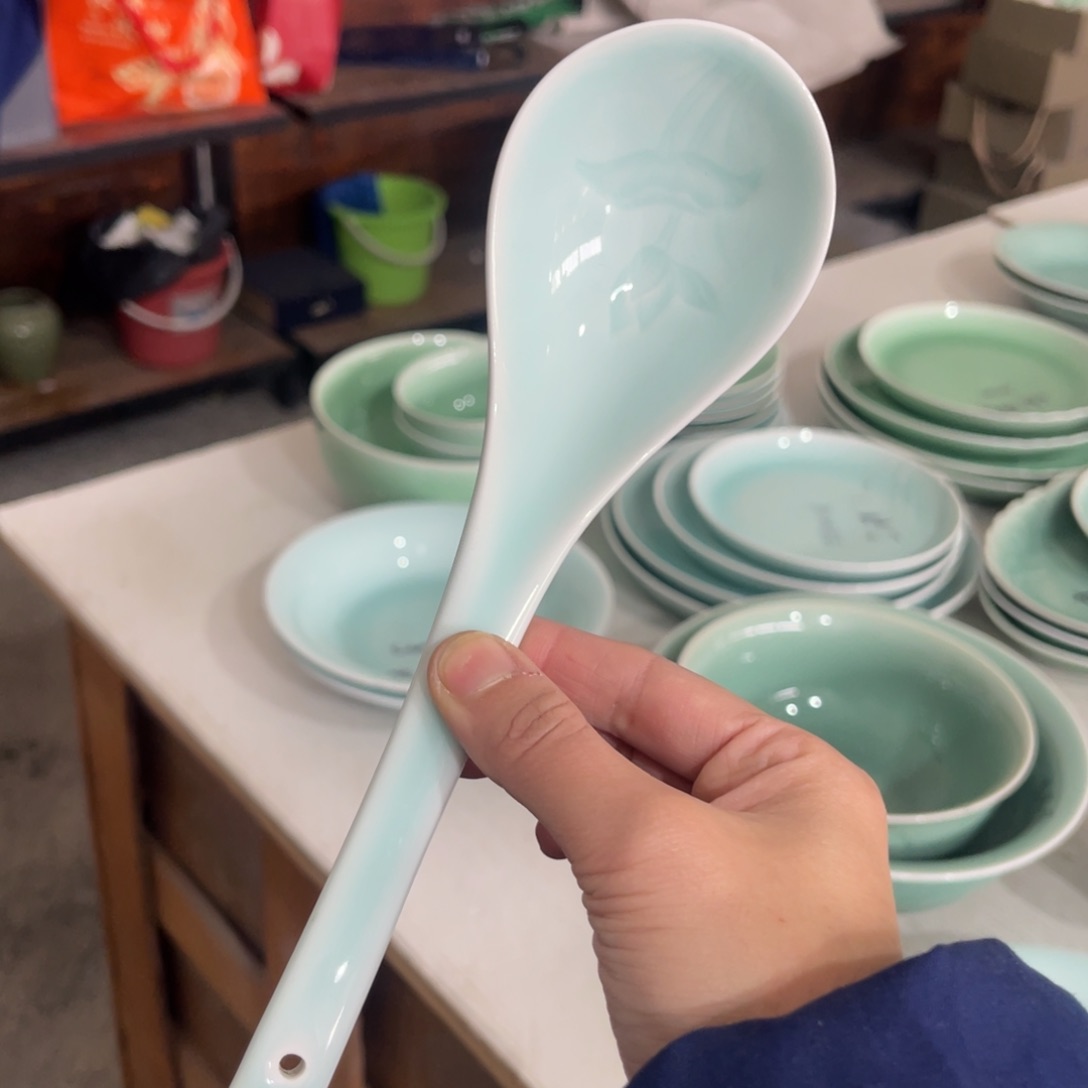 瓷片哈哈哈哈哈哈哈哈