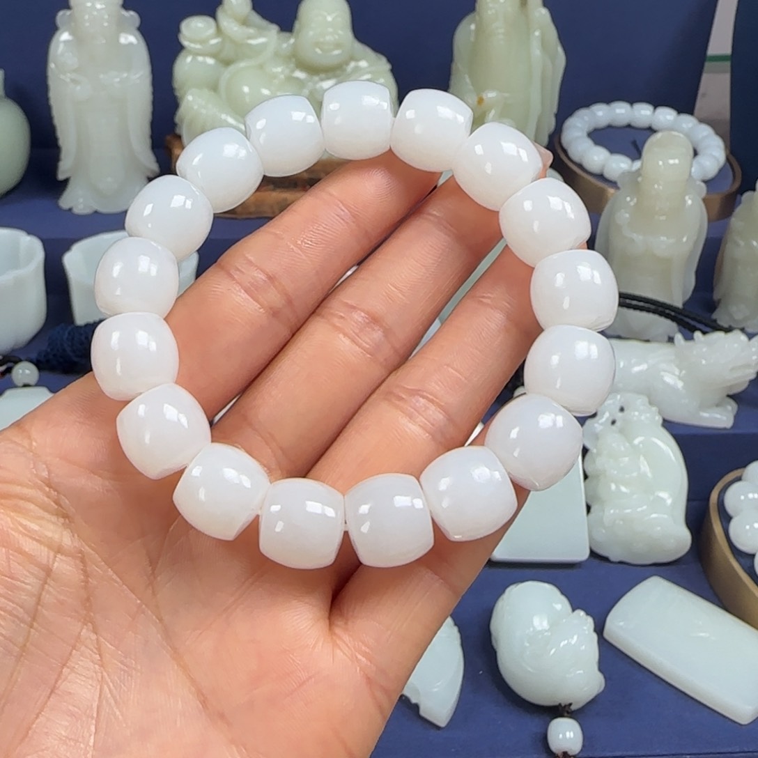 和田玉未镶嵌挂件一****