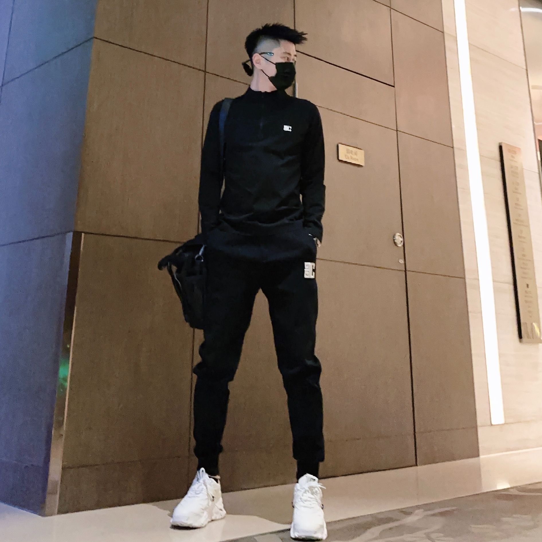 【航航出品】秋冬保暖时尚百搭网红长袖加绒款轻奢高弹时尚男士卫衣