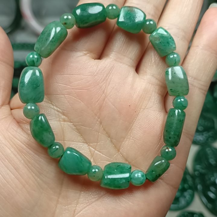 独山玉手串未镶嵌