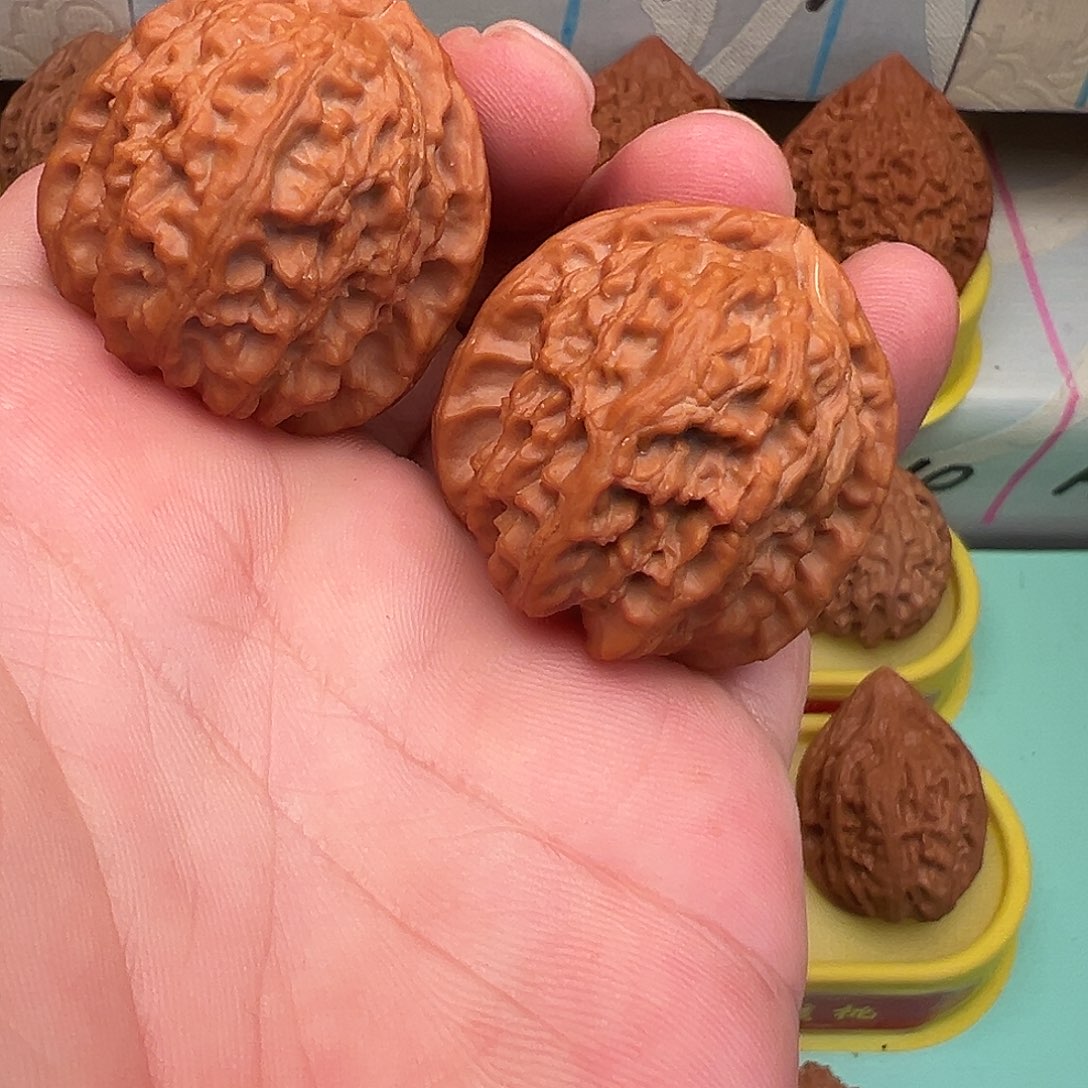 吊坠文玩核桃角白36