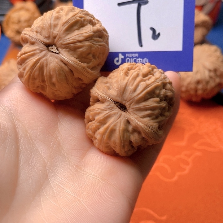 文玩核桃把件自*文玩核桃2