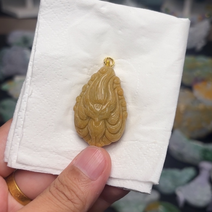 翡翠未镶嵌颈饰吊坠