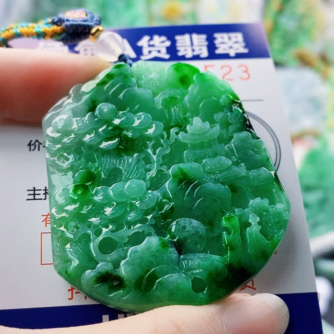 吊坠(不含链)未镶嵌翡翠