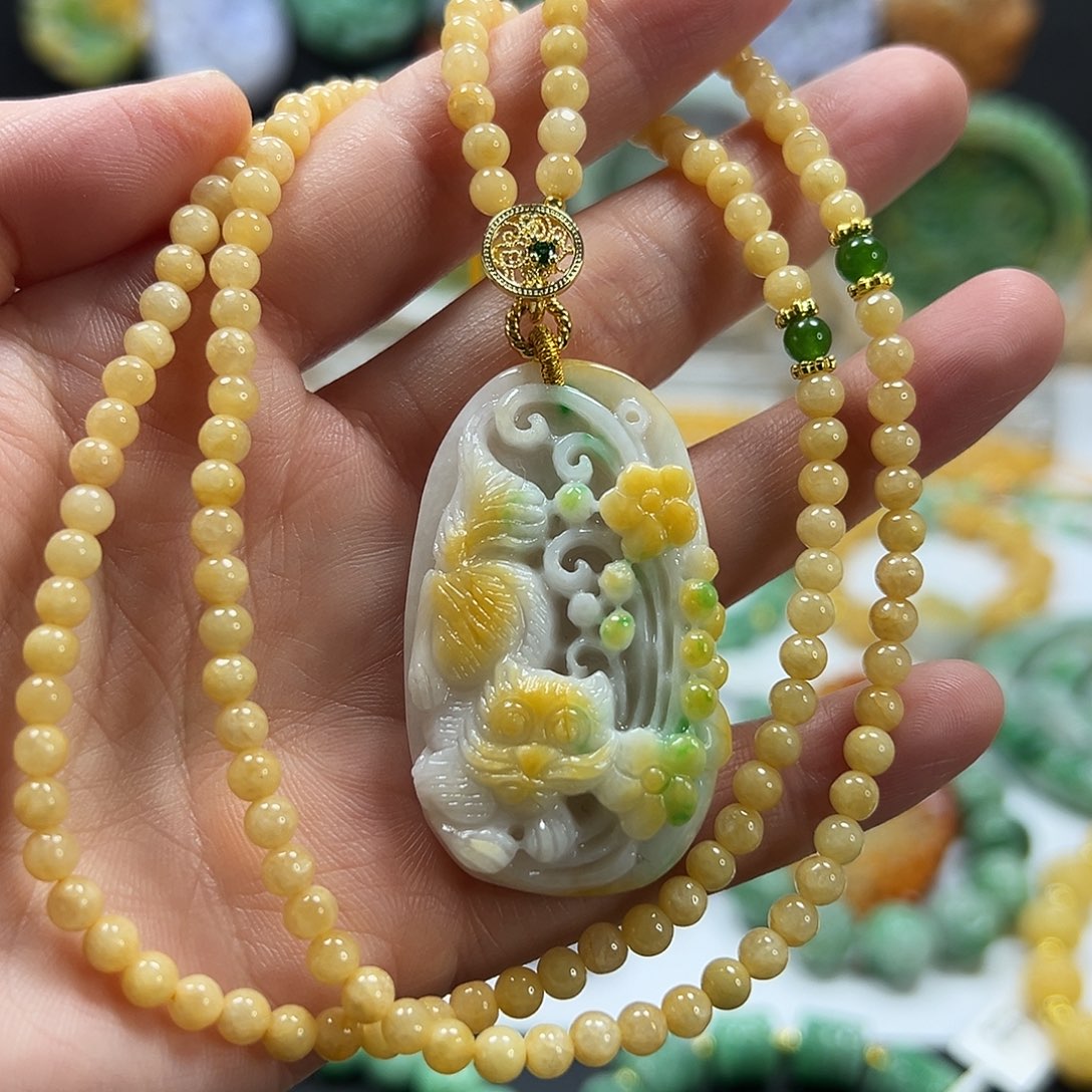 翡翠未镶嵌颈饰吊坠