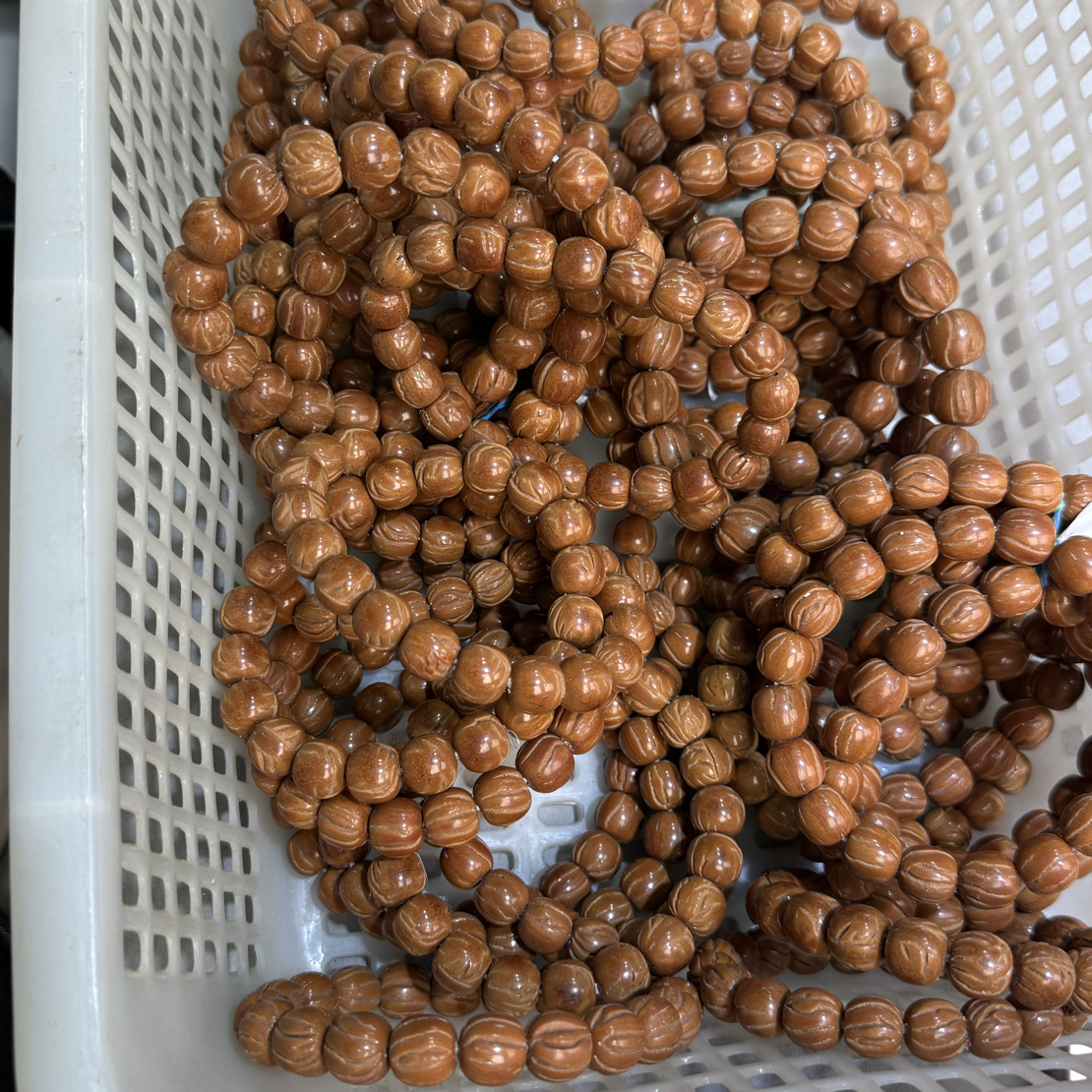 Z1桃核多样性发其一 尺寸品相挨着发