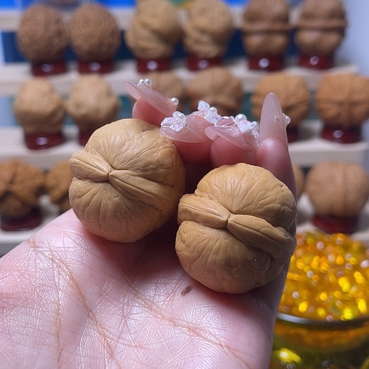 文玩核桃吊坠雷盾13