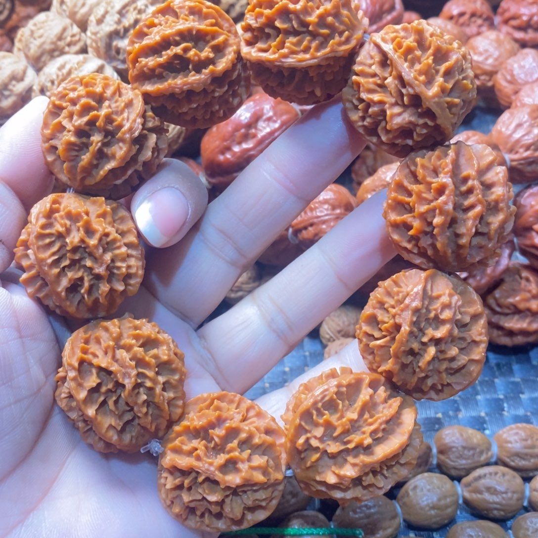 文玩核桃吊坠金刚纹