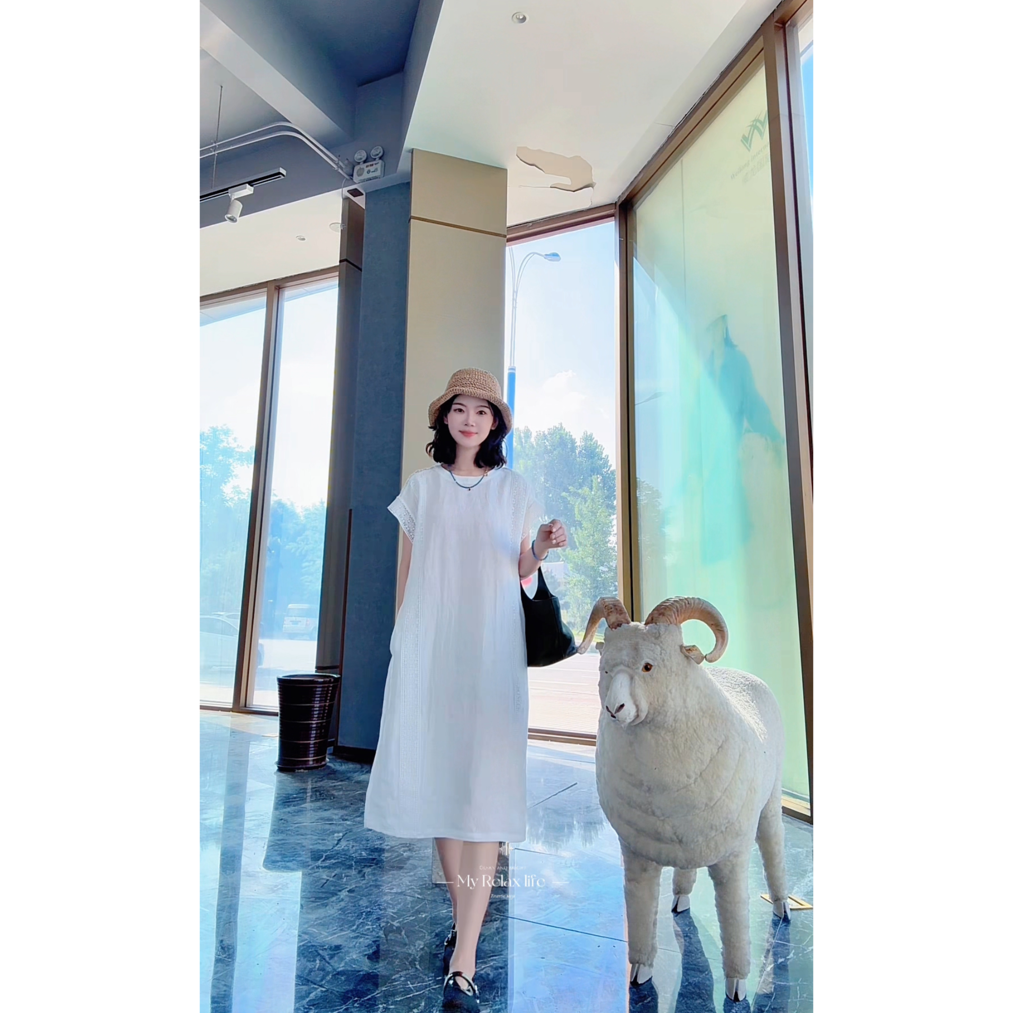 汉麻简约新款纯色简约时尚显瘦设计感花边镂空连衣裙25246