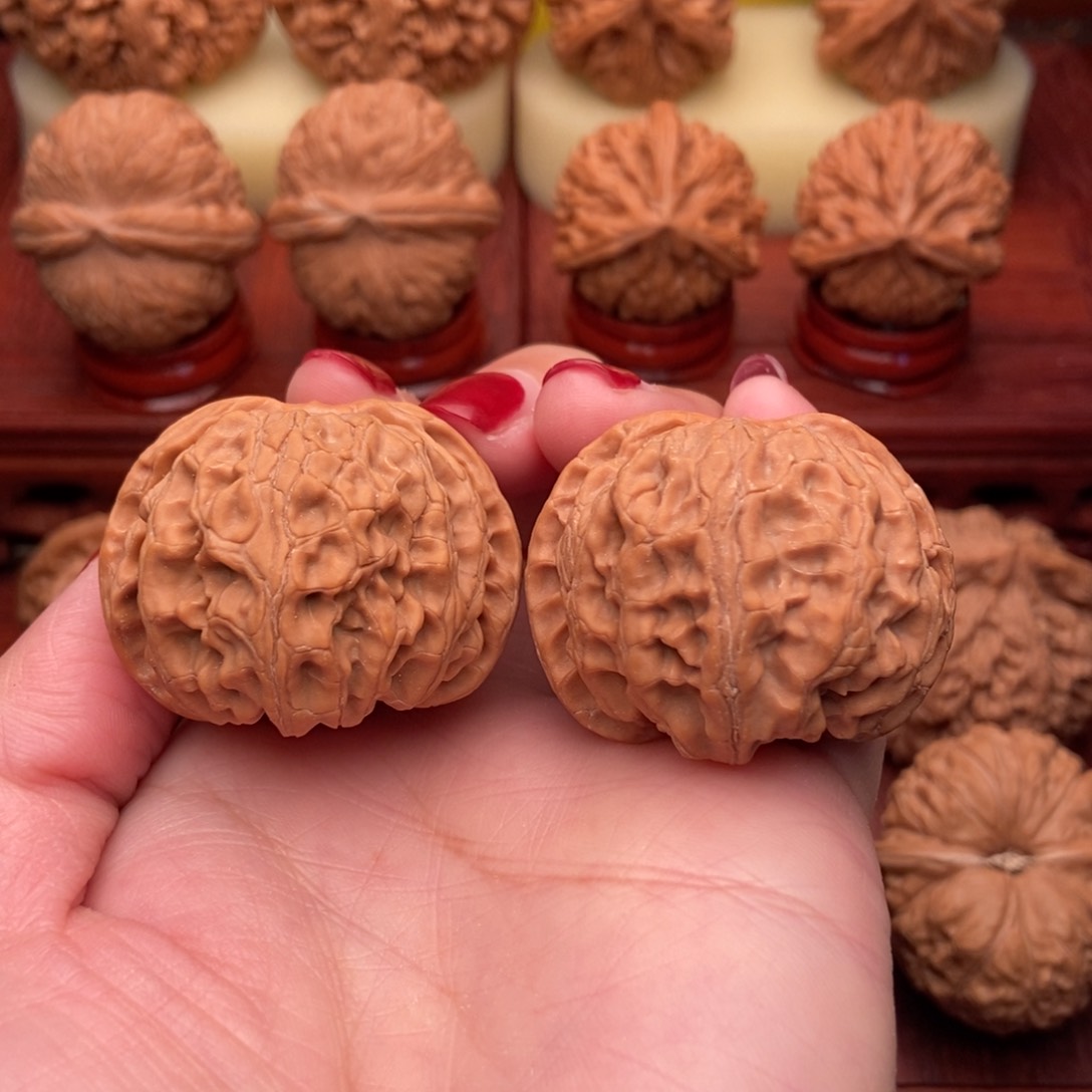 桃核把件老树苹果园狮子头40