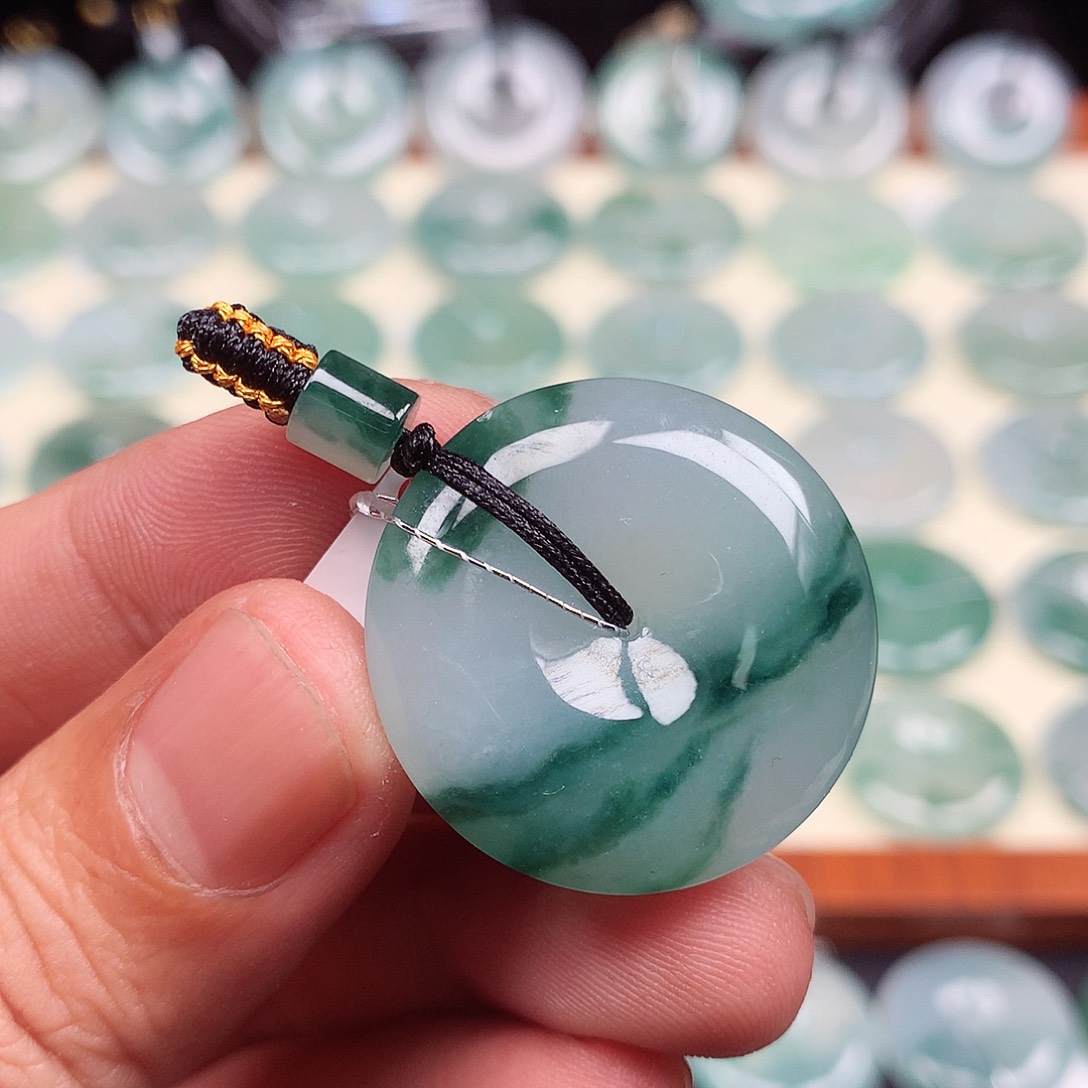 颈饰未镶嵌翡翠28.7-5.7mm